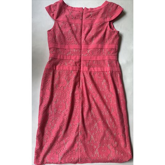 Adrianna Papell Coral Lace Lined Cocktail Dress - Size 12 - Picture 7 of 7